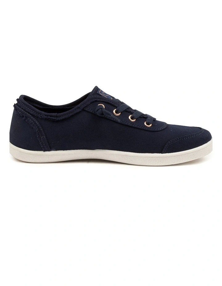 MYNKA NAVY CANVAS image 4