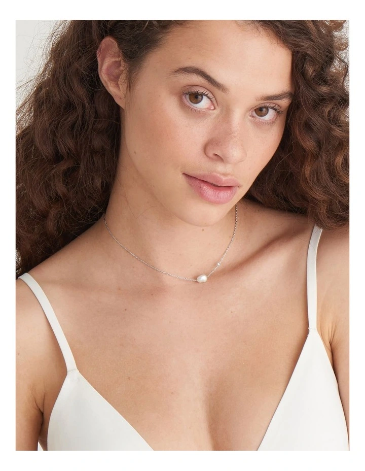 Pearl Necklace Silver image 2