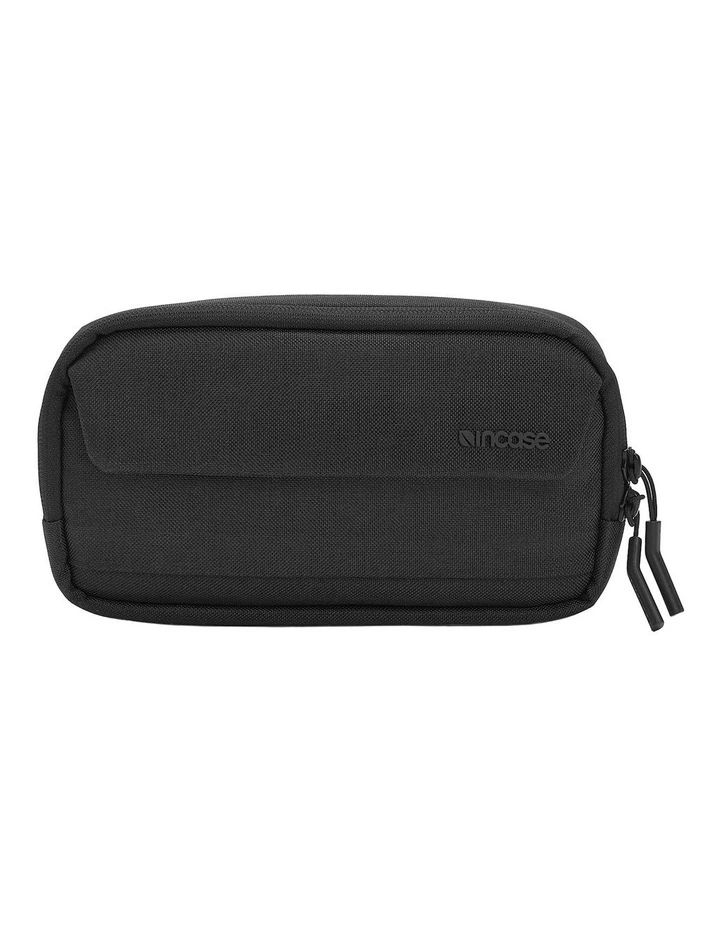 Incase Crosstown Sling - Black [INCO400800-BLK] image 1