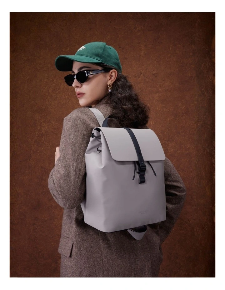 Gaston Luga Dsh Bucket (12L) Waterproof 13 Laptop Backpack - Taupe image 6