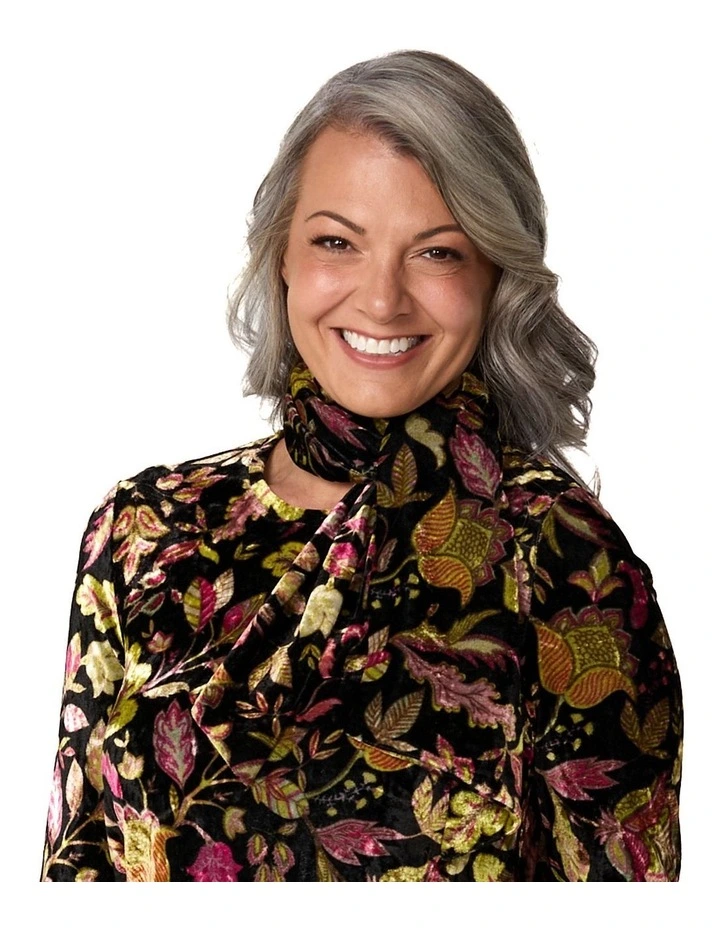 Deluxe Velvet Scarf image 3