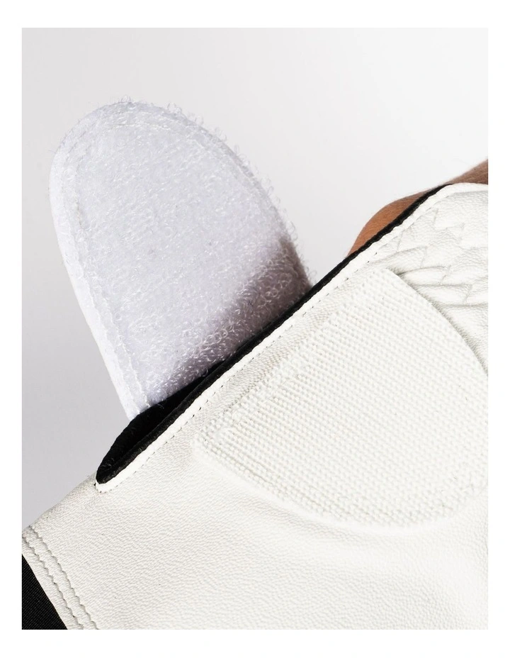 Decathlon | Women's Resistance Glove Left-Handed - White/Black image 3