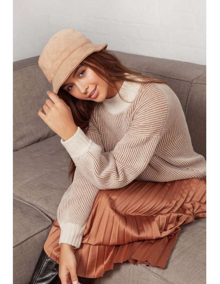 Nina Bucket Hat in Camel image 2