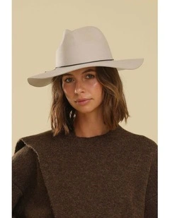 Kaiya Wool Felt Fedora in Beige