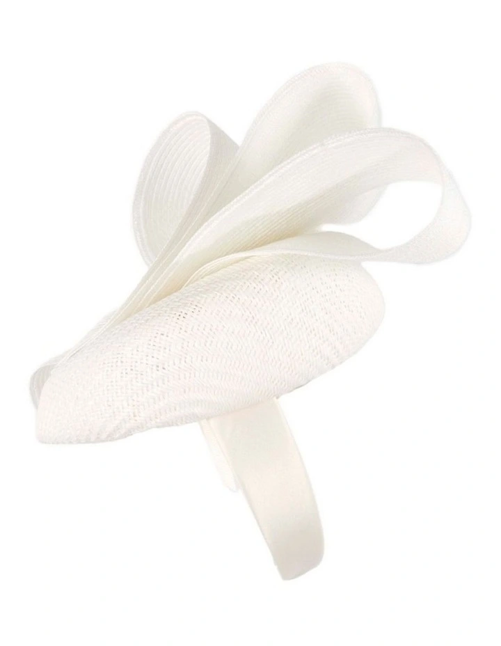 White pillbox fascinator by Fillies Collection S286 S286W image 3