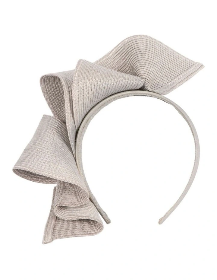 Max Alexander MA955S large silver wave racing fascinator image 1