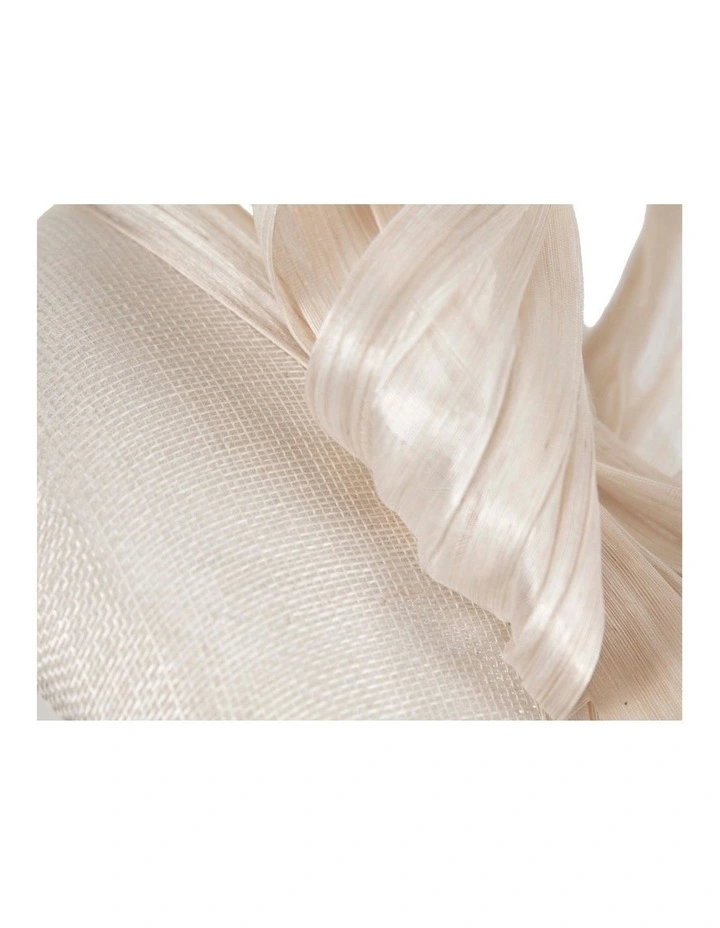 Cream pillbox fascinator with silk abaca bow by Fillies Collection S307C image 5