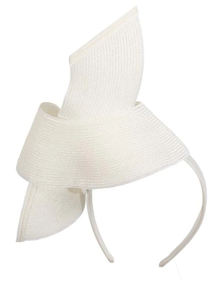 Modern white fascinator by Max Alexander MA839W image 5