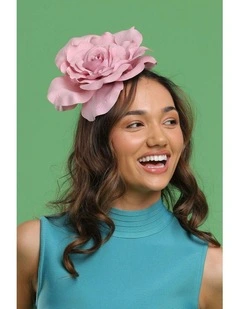 Lillianna Fascinator in Pink