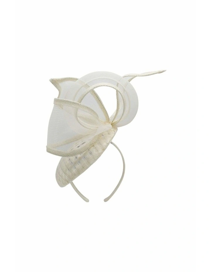 Pia Fascinator in Ivory White image 5