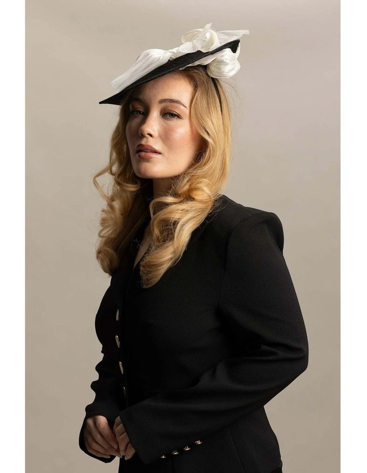 Yumi Fascinator in Black & White image 3
