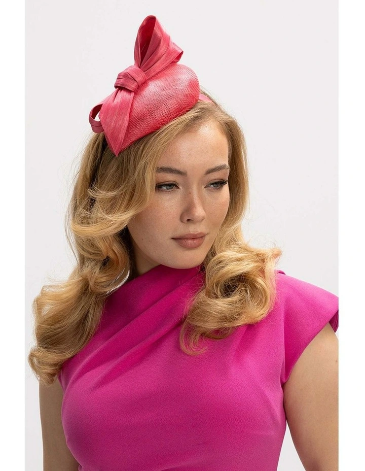 Rosie Fascinator in Hot Pink image 1