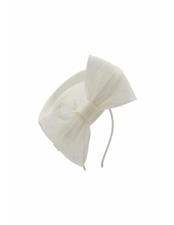 Juliet Fascinator in White image 2