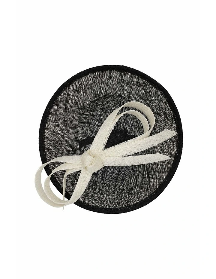 Bonnie Fascinator in Black image 6