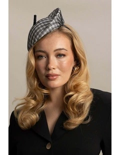 Raquel Fascinator in Black and White