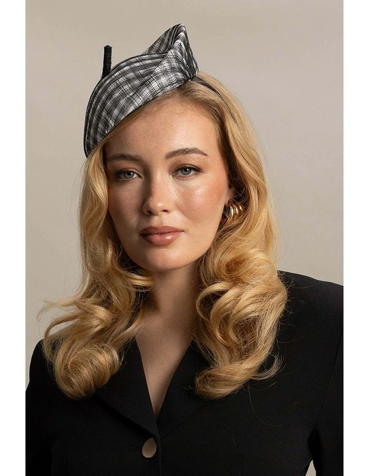 Raquel Fascinator in Black and White image 1