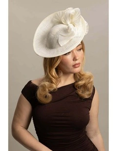 Yumi Fascinator in Ivory White