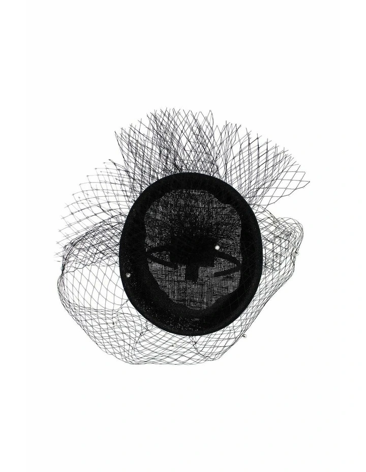 Prue Fascinator in Black image 6