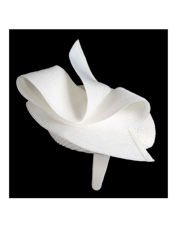 White pillbox fascinator by Fillies Collection S324WHT image 2