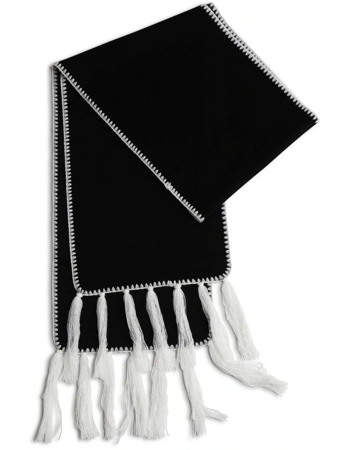 Mountain Side Scarf in Black image 2