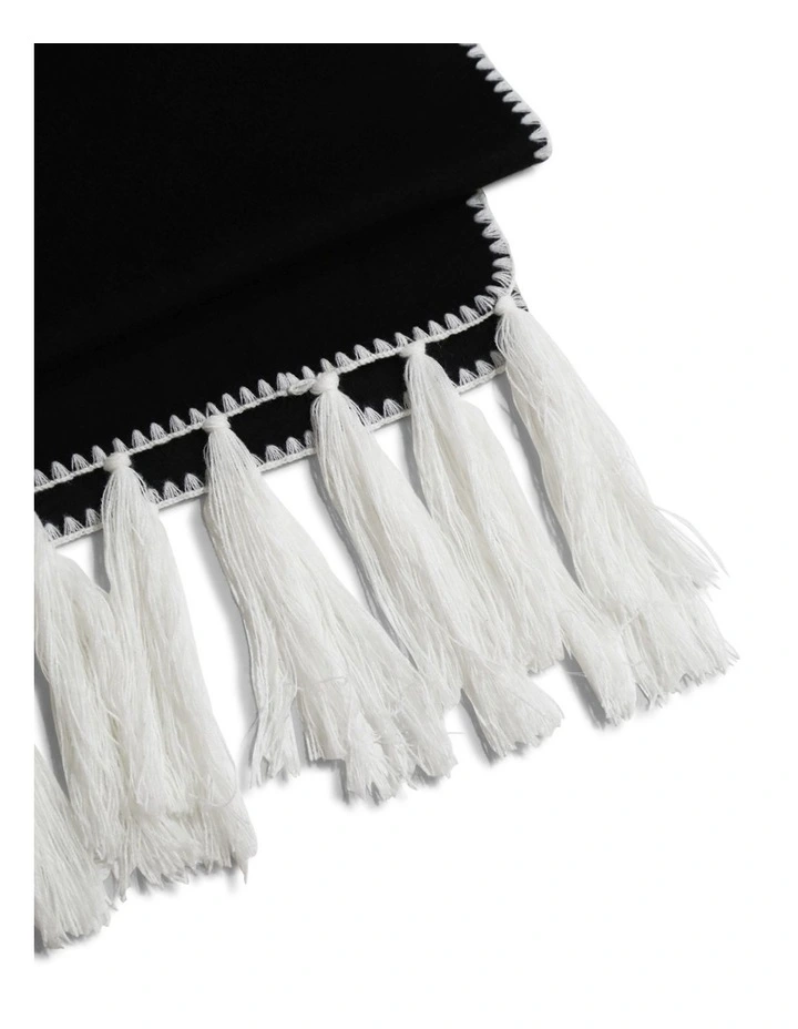 Mountain Side Scarf in Black image 3