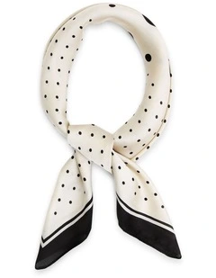 New Yorker Fashion Scarf