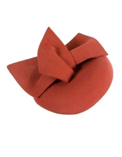 Rust orange felt winter racing pillbox fascinator J434RU