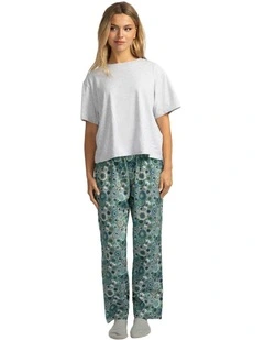 Mitch Dowd - Women's Floral Pyjama Set