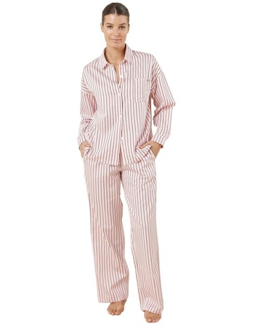 Pink colour