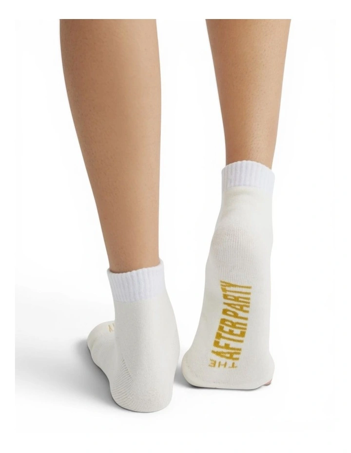 After Party Silicon Toe Socks Separators in White image 2
