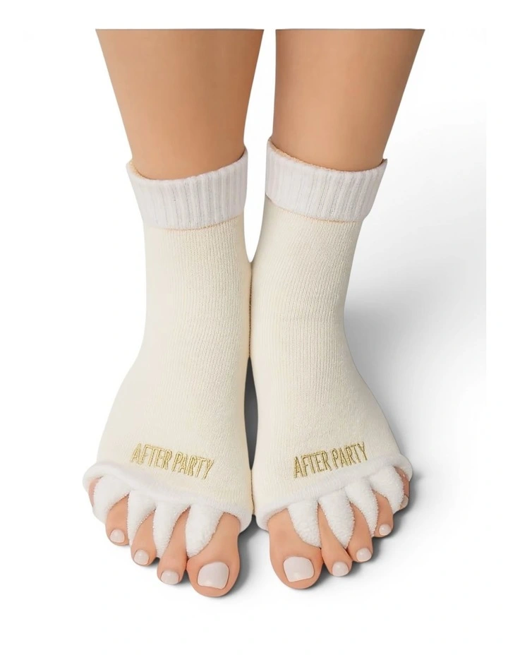 After Party Silicon Toe Socks Separators in White image 5
