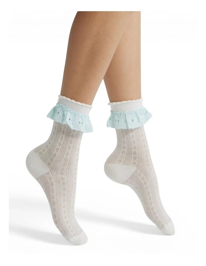 Bobby Lace Frill Trim Cotton Bobby Socks in White image 1