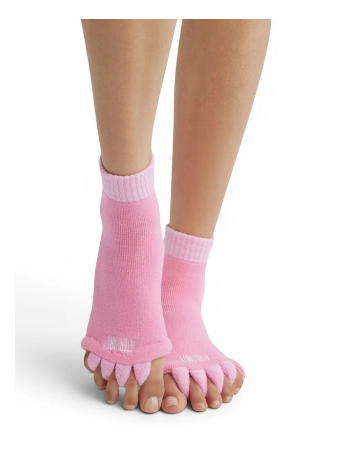 After Party Silicon Toe Socks Separators in Pink image 3