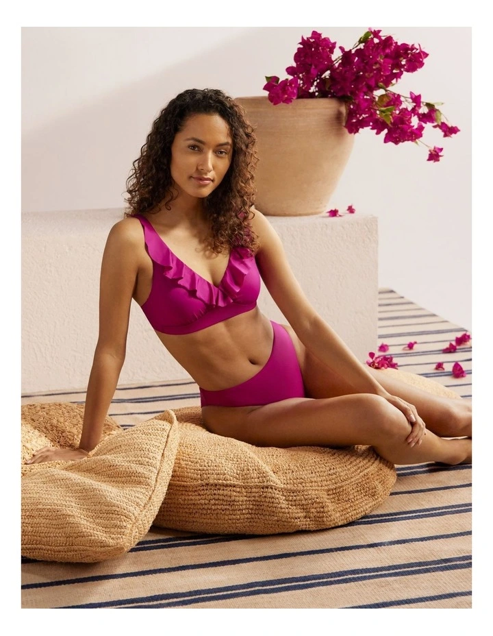 Beach Club Solids Ruffle Underwire Bikini Top (Replacement Style 20720005) image 3