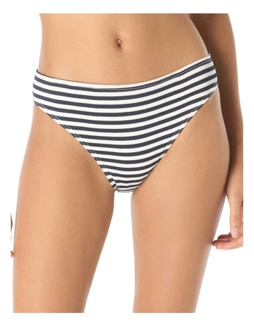 New Navy colour