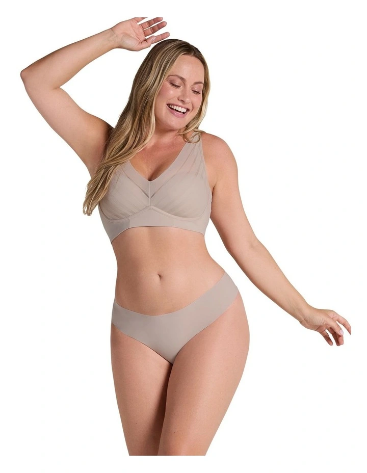 Daily Side & Back Smoothing V Neck Wirefree Bra image 4