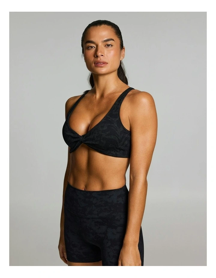 Seamless Twist Sports Bra Black Animal image 3