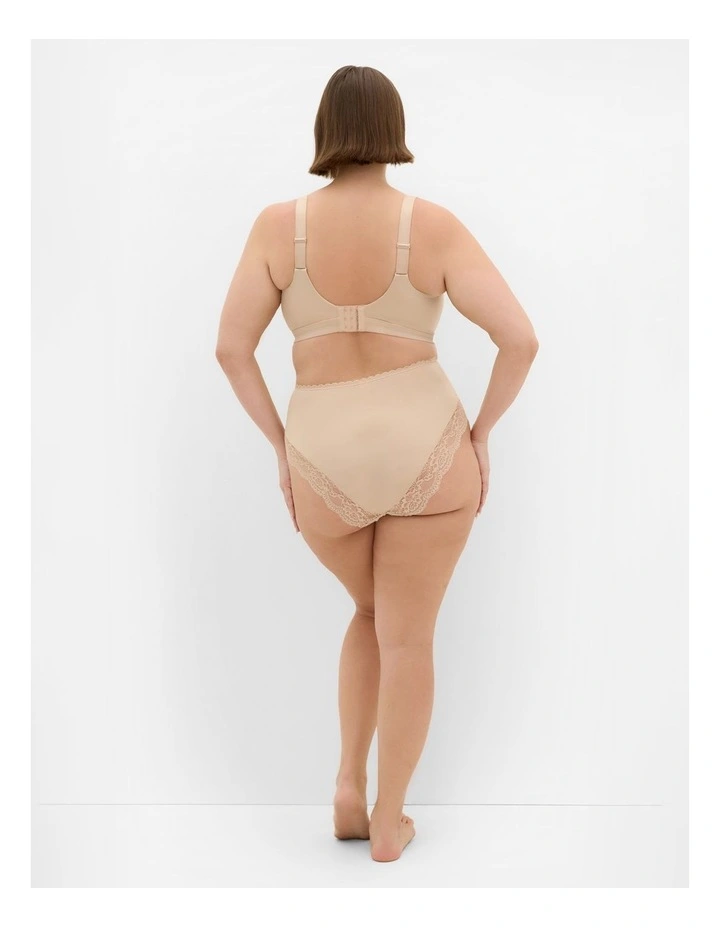 Bodycon Wireless Contour Bra in Latte image 2