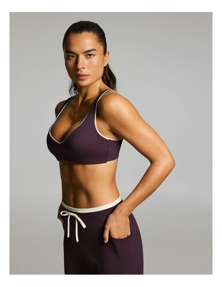 Twist Back Medium Support Sports Bra Boysenberry image 3