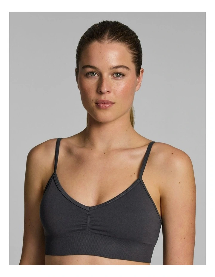 Seamless Low Support Sports Bra Fossil image 4