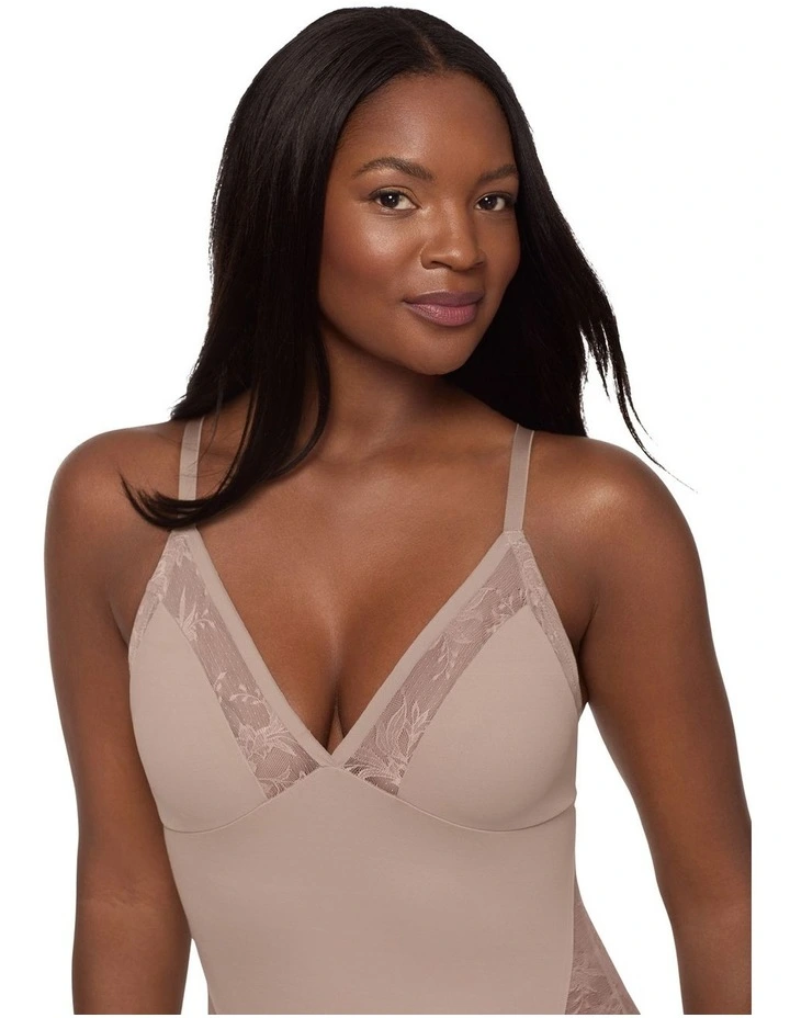 Modern Romance Wirefree Lace Shapewear Bodysuit image 5