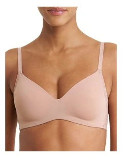 Pretty Smooth Padded Wirefree T-Shirt Bra With Lace