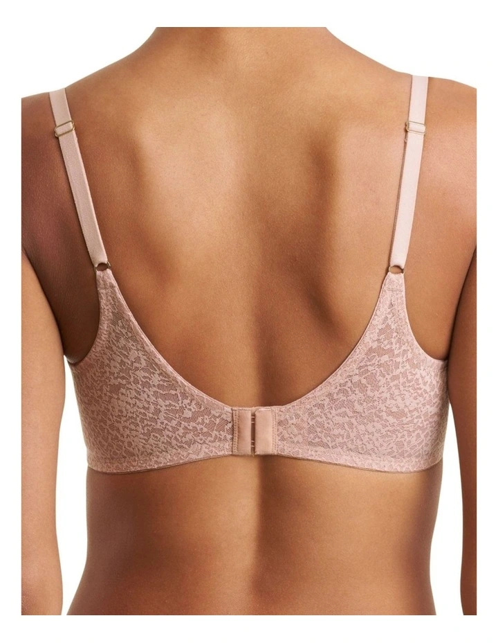 Pretty Smooth Padded Wirefree T-Shirt Bra With Lace image 2
