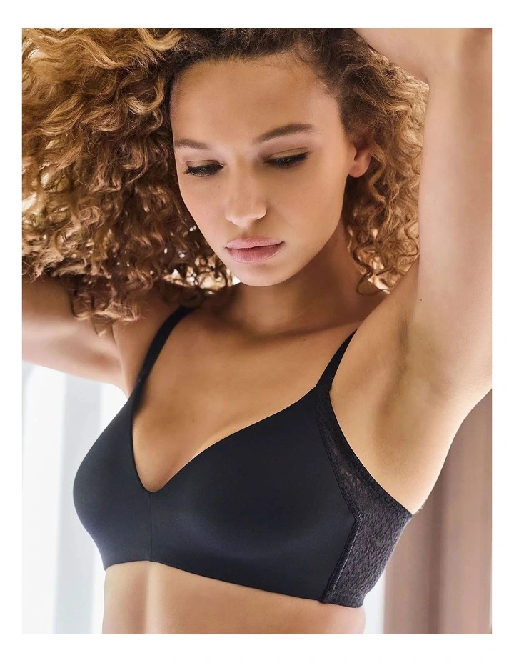 Pretty Smooth Padded Wirefree T-Shirt Bra With Lace image 3