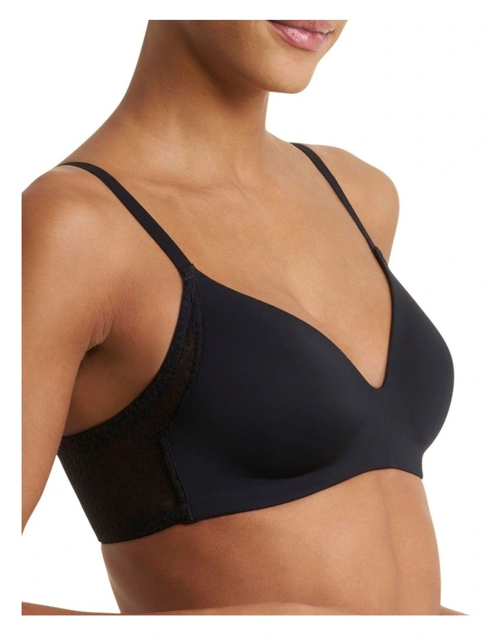 Pretty Smooth Padded Wirefree T-Shirt Bra With Lace image 4
