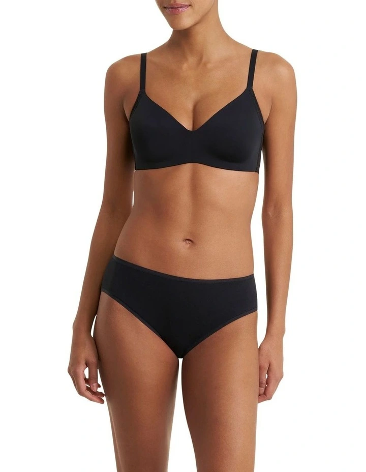 Pretty Smooth Padded Wirefree T-Shirt Bra With Lace image 5