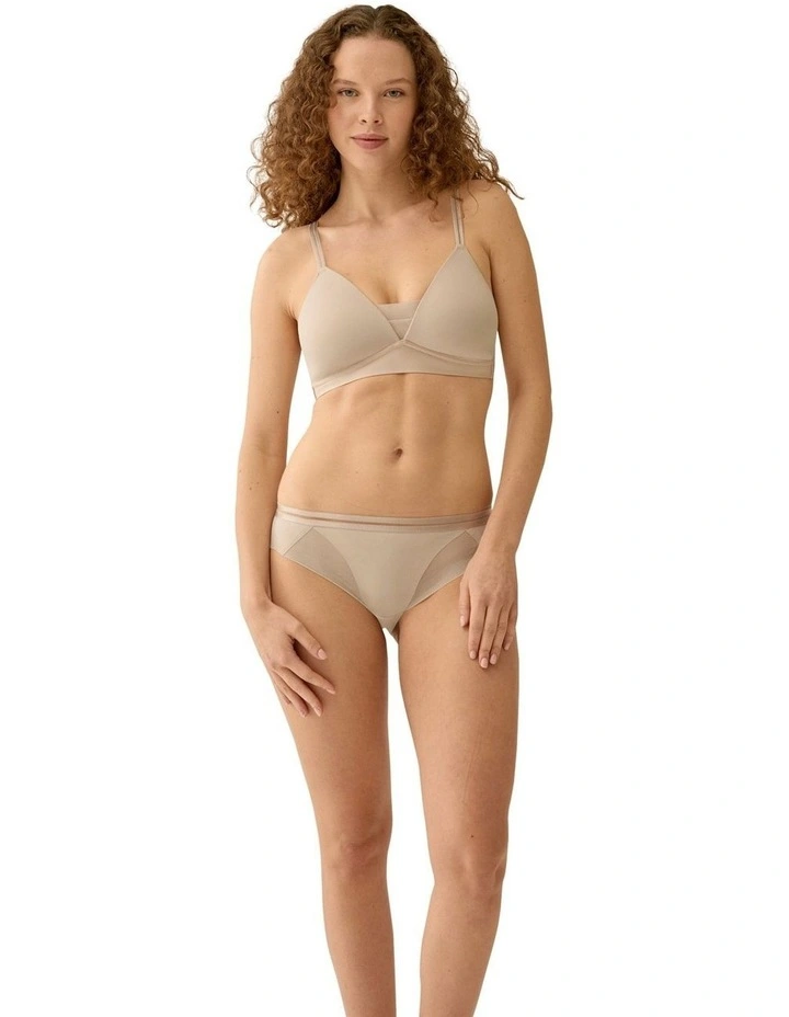Monday Padded Wirefree Seamless Cup T-Shirt Bra image 4