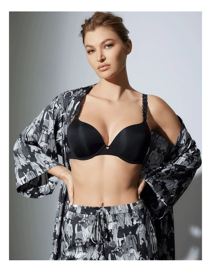 Pure Luxe Smooth Push Up Plunge Bra image 3