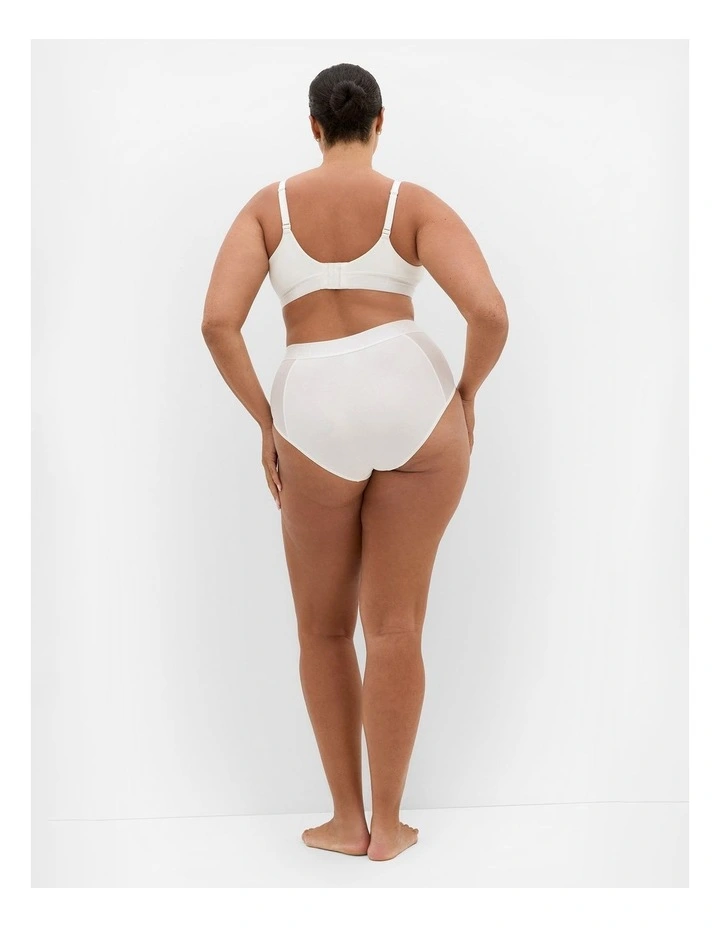 Signature Hi Brief in Ivory image 2
