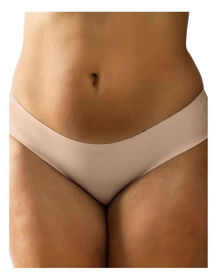 3 Pack Seamless Low-Rise Hipster Brief image 6
